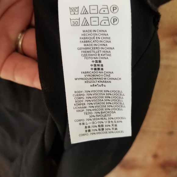 ⭐ 3/$20 Michael Kors Black Layered Ruffled Blouse - Picture 7 of 8